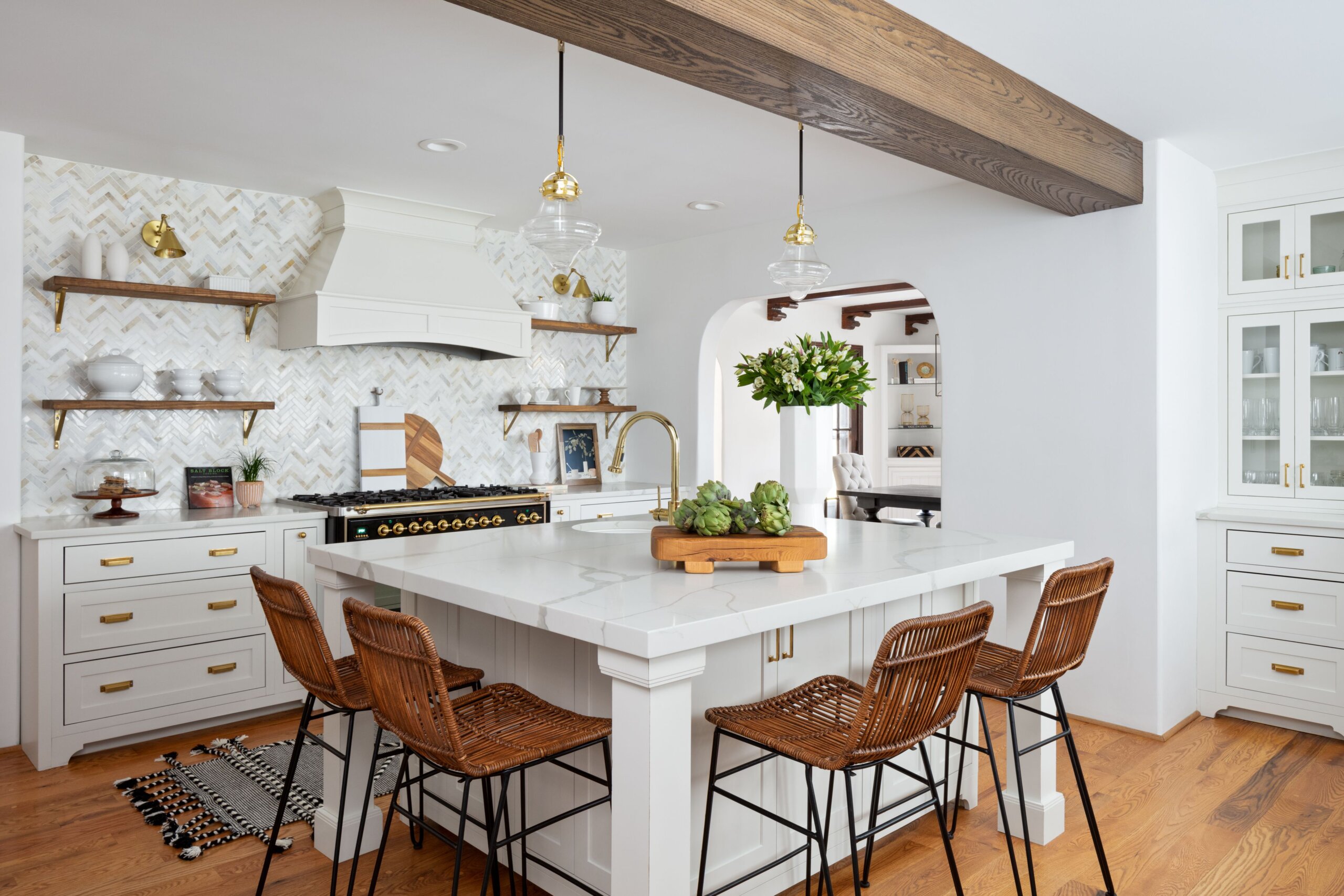 Decoration of White Kitchens